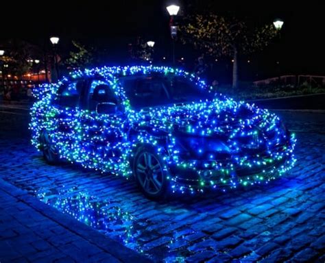 Should You Decorate Your Car for Christmas? - Car Blog Writers