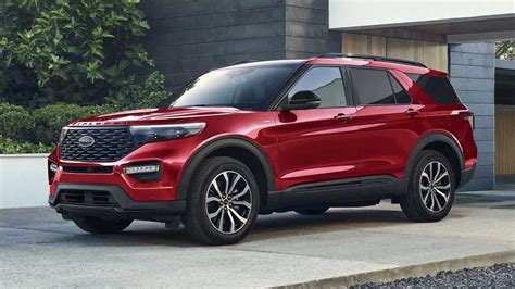 2022 Ford Explorer ST Revealed With Rear-Wheel-Drive, New ST-Line - Car ...