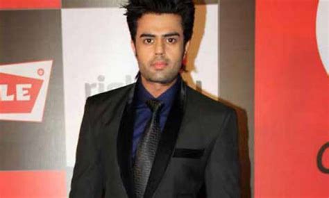 Manish Paul denies comedy war with Kapil, Krushna | Bollywood News ...