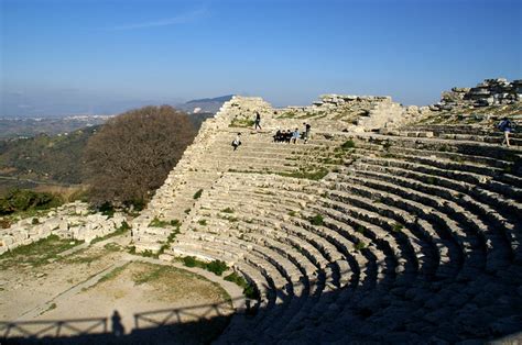 Theater von Segesta (theatre of Segesta) - a photo on Flickriver