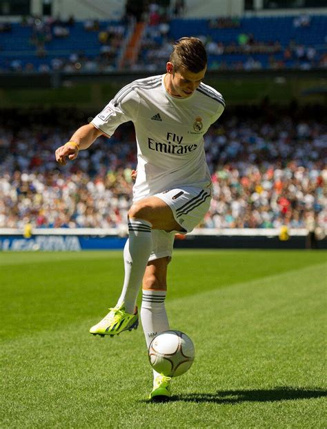 Gareth Bale Real Madrid Transfer: Welsh Winger Unveiled At The Bernabéu ...