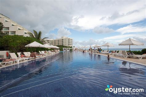 Live Aqua Beach Resort Cancun - The Pool at the Live Aqua Cancun- All ...