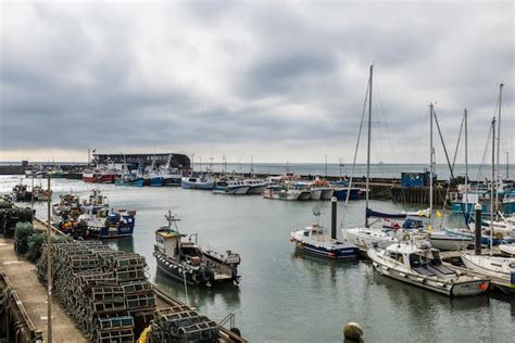 Premium Photo | Bridlington harbour