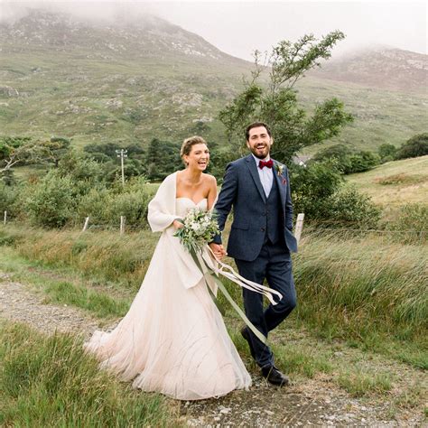 13 Irish Wedding Traditions for Your Wedding - Green Wedding Shoes