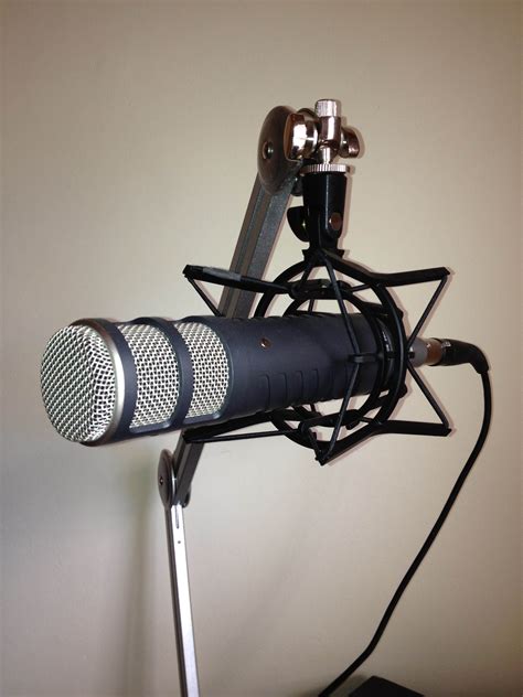 Review: Rode Procaster: A Versatile Dynamic Broadcast Microphone : Ask ...