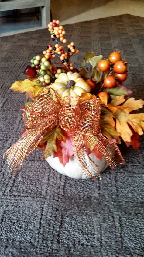 Pumpkin Floral Centerpiece | Thanksgiving floral arrangements ...