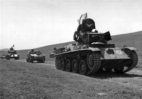 Hungarian tank convoy - 38M “Toldi” light tank followed by a L3/35 ...