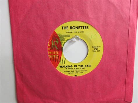 💥' THE RONETTES ' HIT 45 + PICTURE [WALKING IN RAIN] 1964 !💥 | eBay