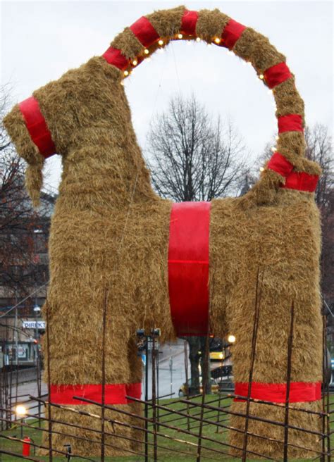 .: Julbocken i Gävle aka Gävlebocken 2013