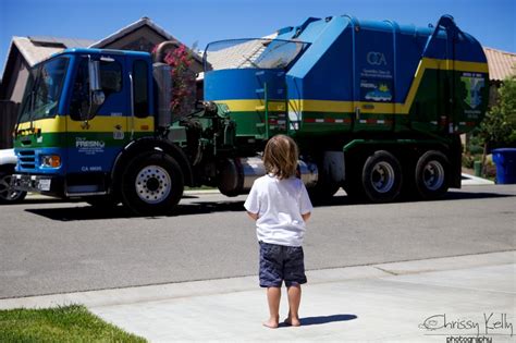 Letter to the Garbage Truck Driver Who Stopped for My Son | The Mighty