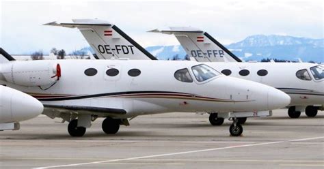 Light Jet private jets ranked by range, full and with four passengers