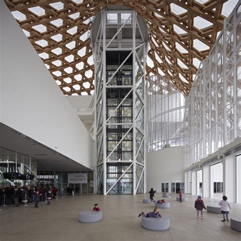 Centre Pompidou-Metz / Shigeru Ban Architects | ArchDaily