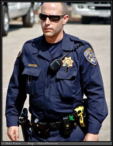 20090830-StationFire-CHP-Officers-009 | Men in uniform, Hot cops ...