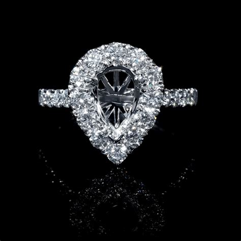 1.20ct Diamond Pear Shaped 18k White Gold Engagement Ring Setting