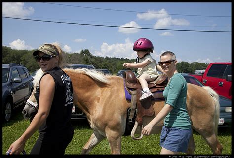 Photograph by Philip Greenspun: pony-ride-2