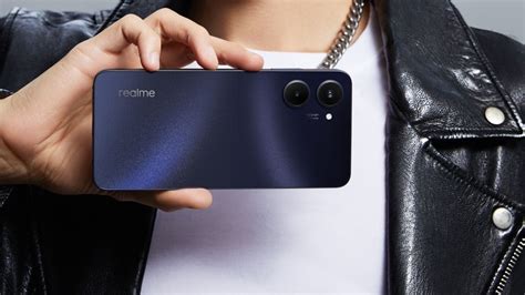 Realme 10 launched with 50MP camera, Helio G99 chipset, 33W fast ...