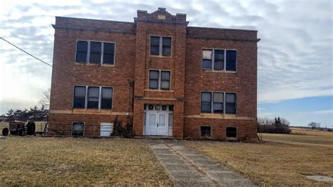 Former school in Winnetoon (Knox County) | Knox county, Building ...