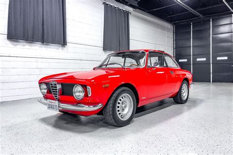 Place Bid - 1967 Alfa Romeo Giulia Sprint GT Veloce | PCARMARKET