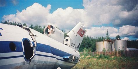 Crash of a Yakovlev Yak-40 in Velsk | Bureau of Aircraft Accidents Archives