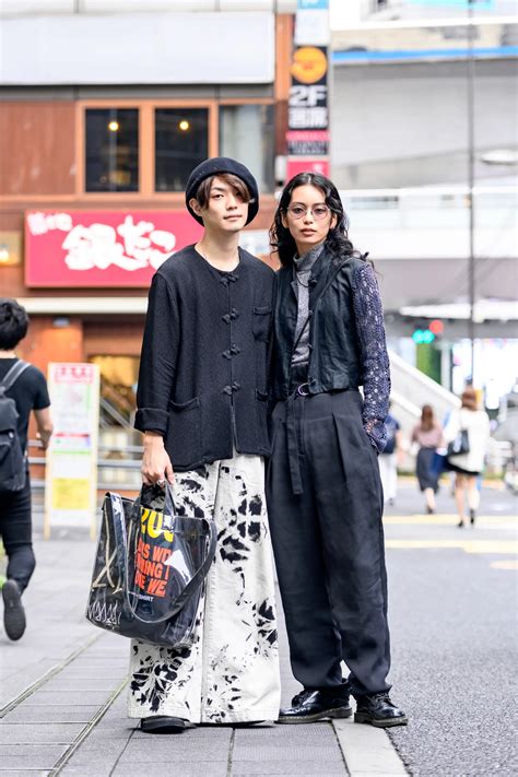 The Best Street Style at Tokyo Fashion Week Spring 2022 | Vogue Denim ...