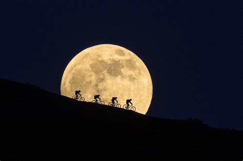 The 11 Best Moon Photographers to Inspire You in 2022 | PhotoPills