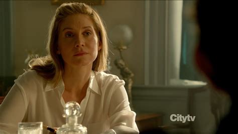 Elizabeth Mitchell as Rachel Matheson - Revolution - Chained Heat ...