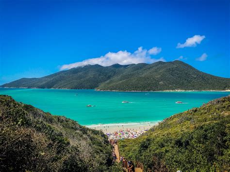 Praia do Pontal do Atalaia, em Arraial do Cabo, é eleita uma das ...