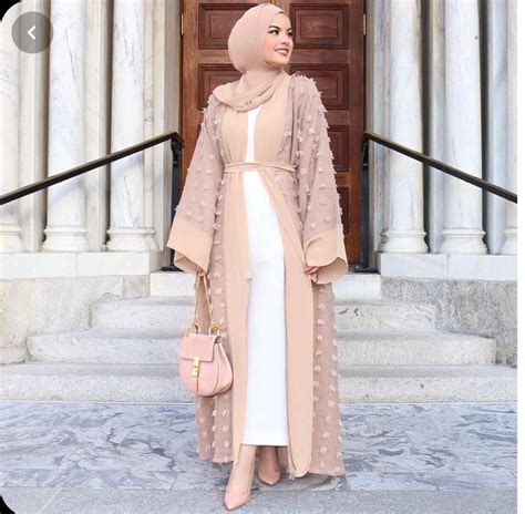 Pin on Tenues femmes voilées | Abayas fashion, Abaya fashion, Muslim ...