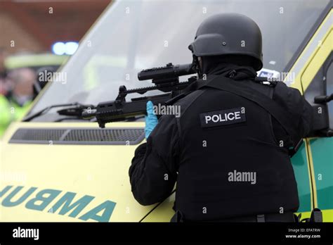 An armed police officer on a training exercise in Cleveland, UK Stock ...