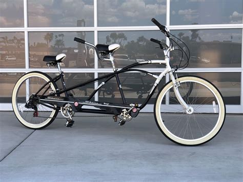 Lot - Schwinn 2-Seat! Tango Tandem Cruiser Bicycle