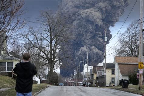 Hazardous chemical polluted air weeks after Ohio train derailment ...