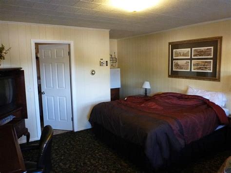 MAINE MOTEL AND CABINS (Lewiston) - Hotel Reviews & Photos - Tripadvisor