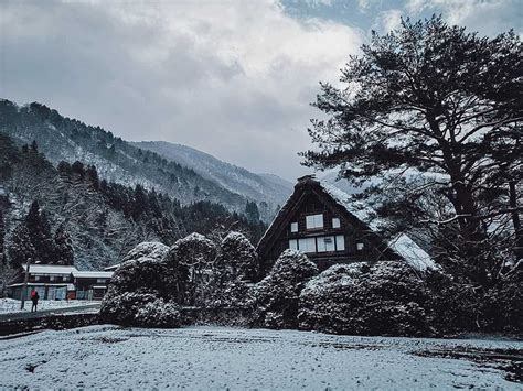 Winter in Shirakawa-go: Travel Guide to Japan | Will Fly for Food