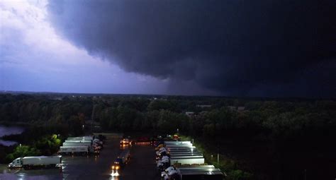 Reed Timmer, PhD on Twitter: "Here is a wedge west of Maud, Texas ...