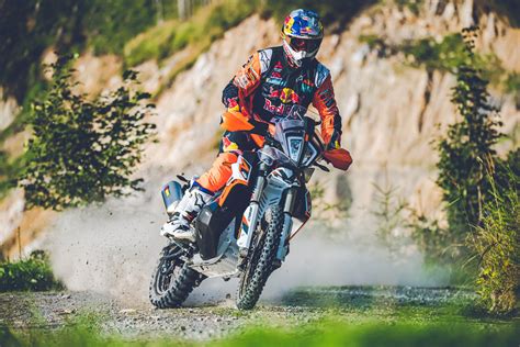 First look: KTM’s new 890 Adventure R Rally and 890 Adventure R