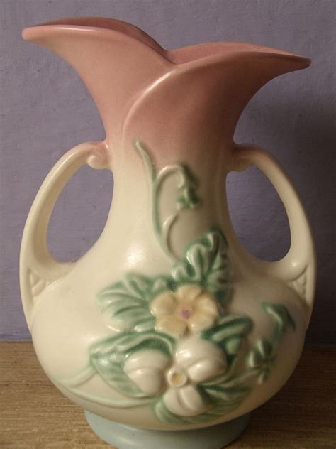 Antique Pottery, vintage 1940's Hull USA pottery vase, W8 7 1/2, pastel ...