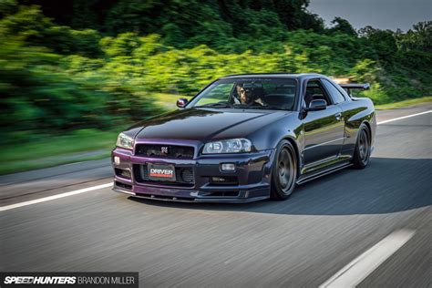 A Big-Boosting R34 Skyline GT-R V-Spec - Speedhunters