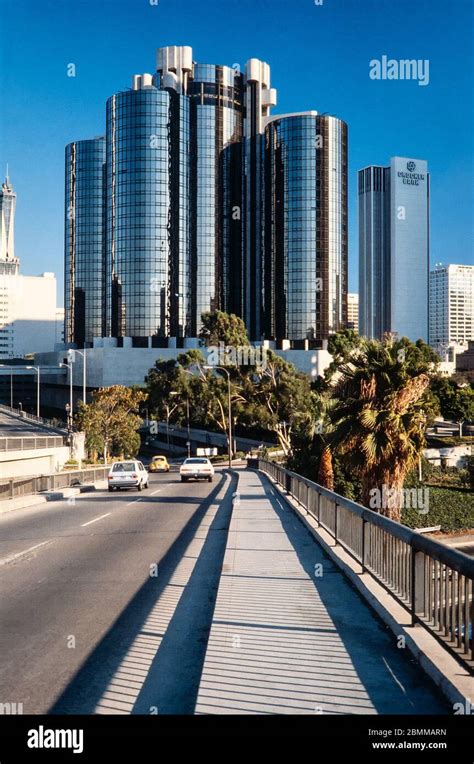 Los Angeles, California, USA - Sep 1980: View of the Bonaventure Hotel ...