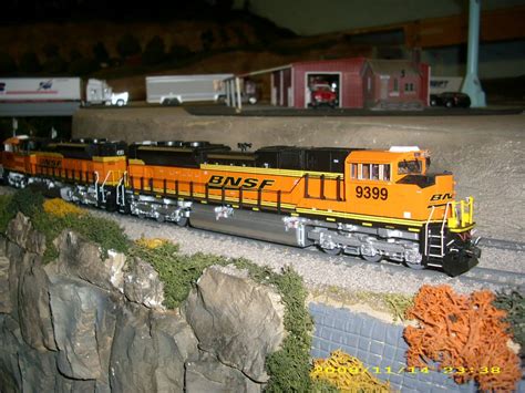 bnsf sd70ace #9399 | ModelRailroadForums.com