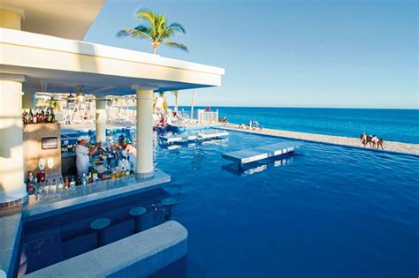 Riu Palace Cabo San Lucas Cheap Vacations Packages | Red Tag Vacations