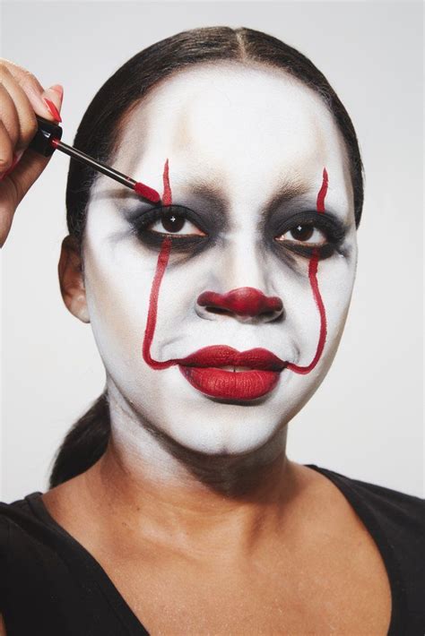 SFX Makeup Ideas For Halloween That Don't Require a Professional ...