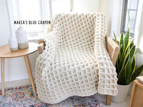 Super Bulky Crochet Blanket Free Pattern - Maria's Blue Crayon