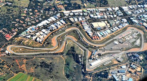 Ride along on a lap of the Kyalami Grand Prix circuit - Sportnow