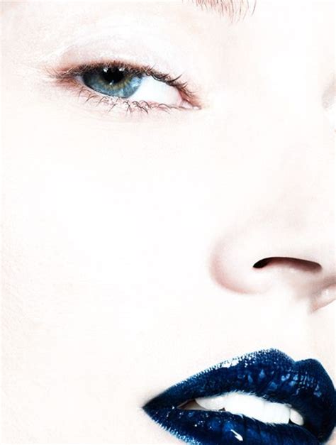 26_dcbeauty glossy blue lips | Glossy makeup, Blue lips, Bold eye makeup