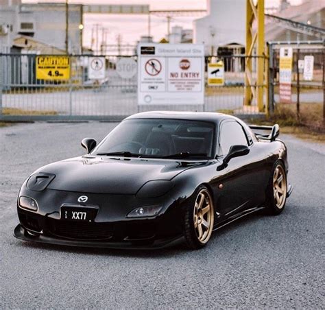 Stanced Mazda RX-7 FD JDM Cars | Mazda rx7, Best jdm cars, Jdm cars