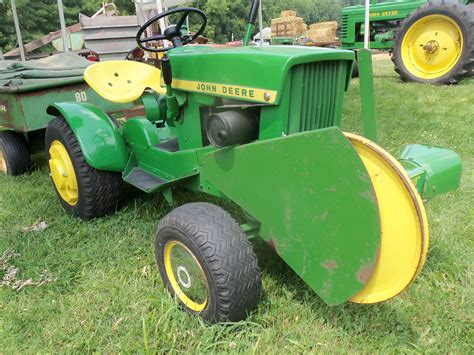 Old John Deere Lawn Tractors