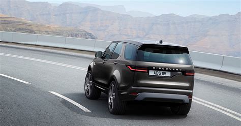 2023 Land Rover Discovery Metropolitan Edition Tops Out The Range At ...