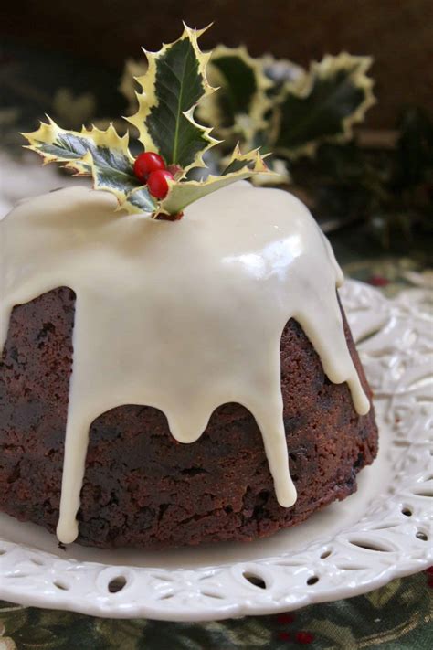 Christmas Pudding (Plum Pudding) Recipe - Christina's Cucina