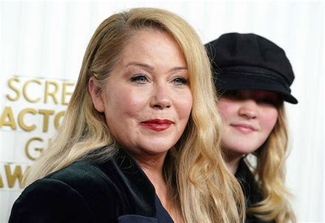 Christina Applegate twins with her daughter at SAG Awards - ABC News