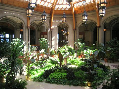 File:Biltmore Estate - interior garden.JPG - Wikimedia Commons